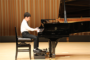 髙木拓音 君（太田小5年）　森のかもつれっしゃ　田丸信明作曲