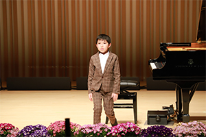 内山怜太 君(GKA小2年)　ソナチネⅠ,Ⅱ,Ⅲ楽章　アンドレ作曲