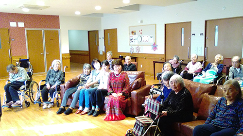 ボランティアコンサート出演しました