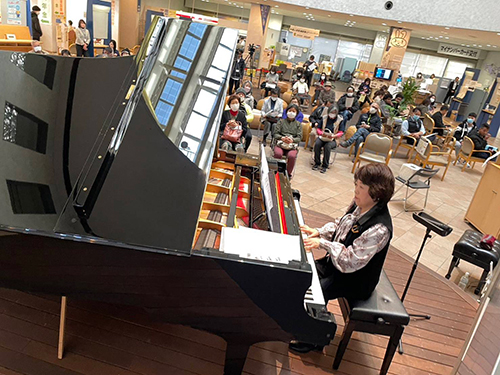 20240118レッツ　ロビーコンサート02