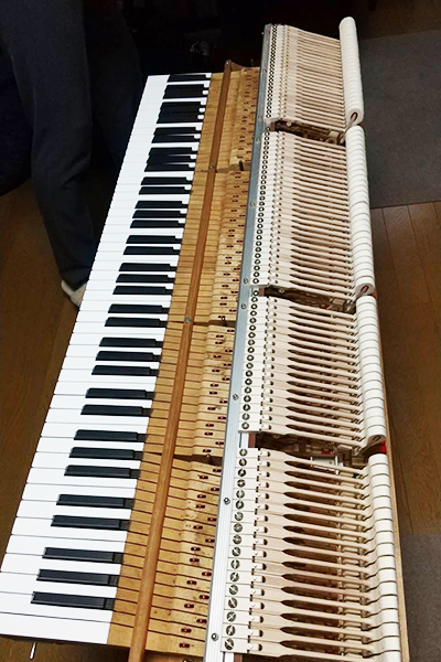 グランドピアノ ハンマー取り替え02