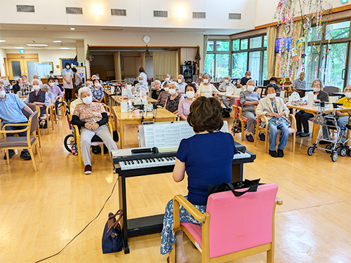 ボランティアピアノコンサート 友愛デイサービス04